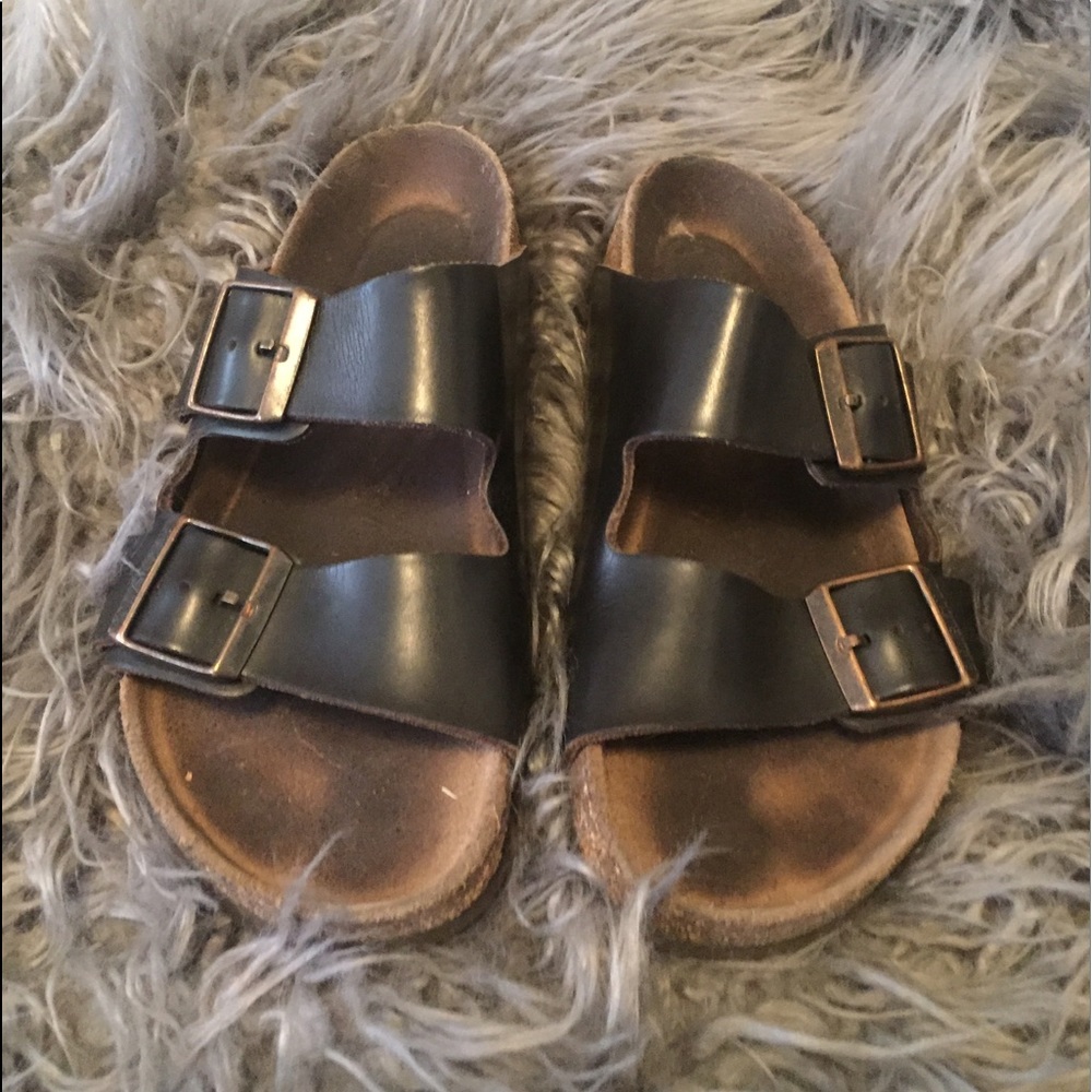 Dark brown Birkenstocks in great condition